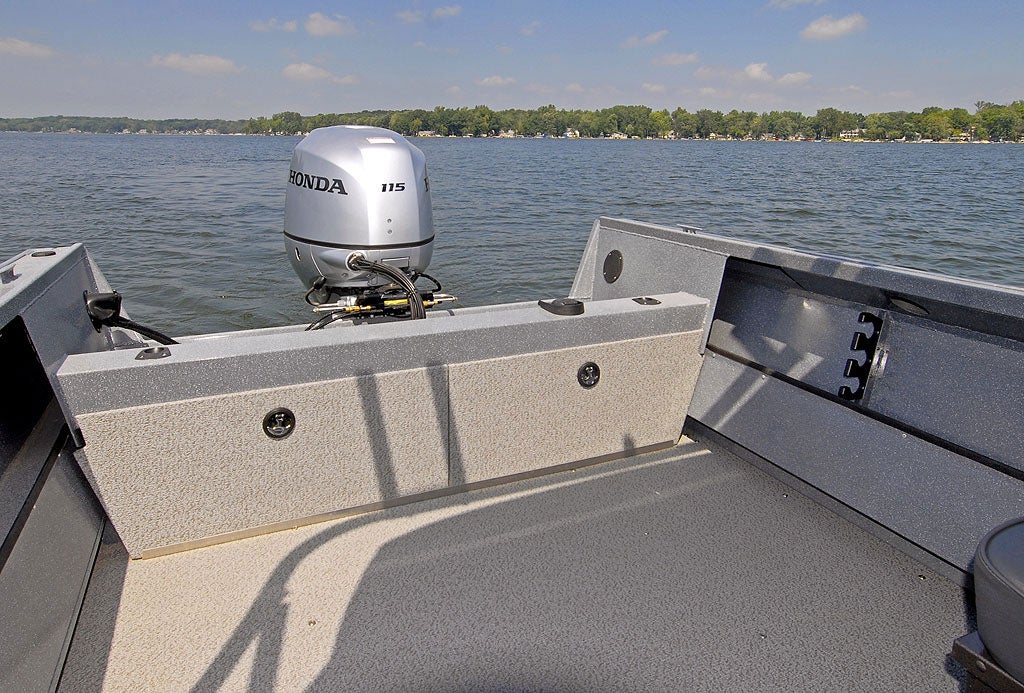 Smoker Craft 202 Phantom Review