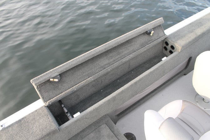 A secondary rod locker concealed in the port gunnel securely stores four more rods.