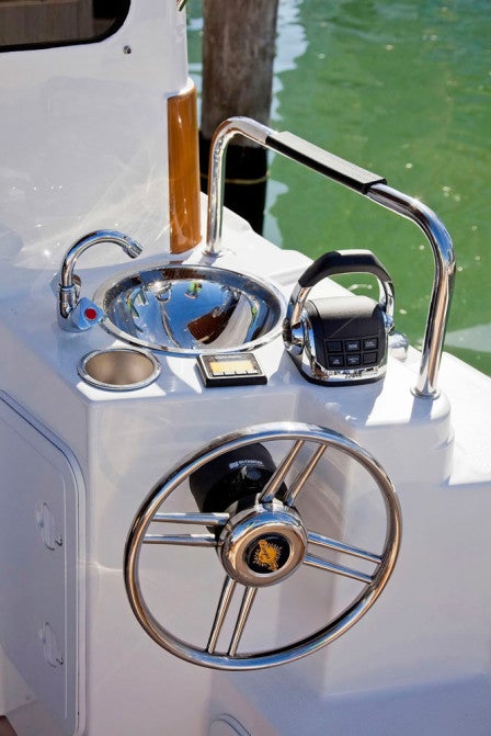 Ranger Tugs R31 Helm