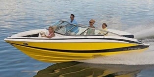 2013 Regal Bowrider 2100