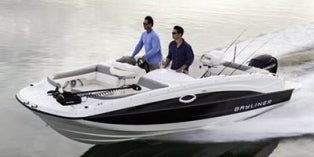 2014 Bayliner Deck Boat 210