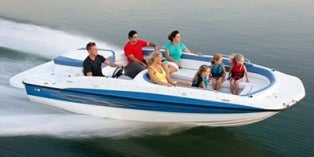 2013 Bayliner Deck Boat 215