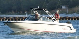 2014 Boston Whaler Vantage 230