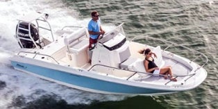 2015 Boston Whaler Dauntless 210