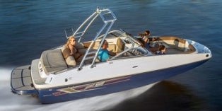 2018 Bayliner Deck Boat 195