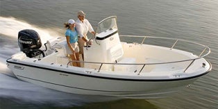 2019 Boston Whaler Outrage® 190