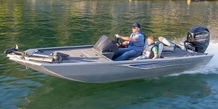 2017 Crestliner Storm Series 1600