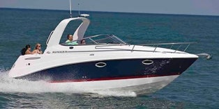 2016 Rinker Express Cruiser 260
