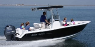 2016 Sea Hunt Triton 210