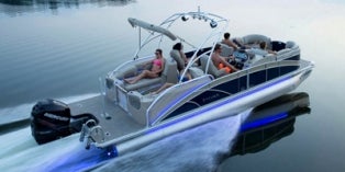 2016 Sylvan Mandalay 8525 Sport Lounger