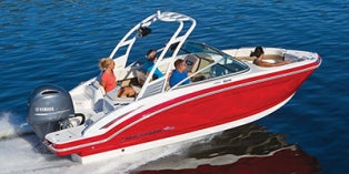 2017 Chaparral SunCoast 210
