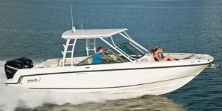 2019 Boston Whaler Vantage 270