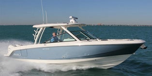 2020 Boston Whaler Vantage 320