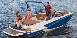 2022 Glastron GTD 205