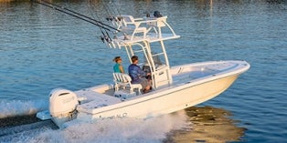 2018 Robalo Cayman 246 SD