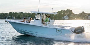2020 Sea Hunt Gamefish 30 with Forward Seating