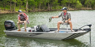 2019 Crestliner Storm Series 1600