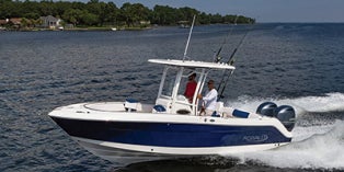 2019 Robalo Center Console R242