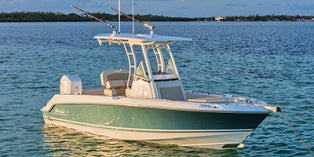 2021 Boston Whaler Outrage® 230
