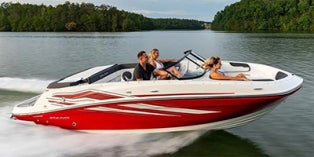 2022 Bayliner Bowrider VR5