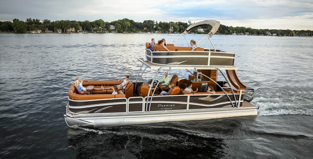 6 Of The Best Luxury Pontoon Boats Boatguide Com