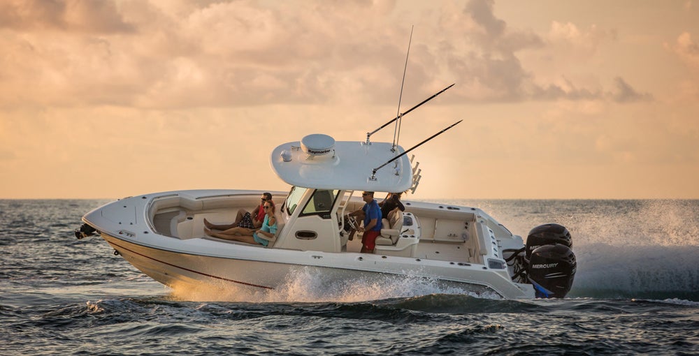 Boston Whaler 280 Outrage Review